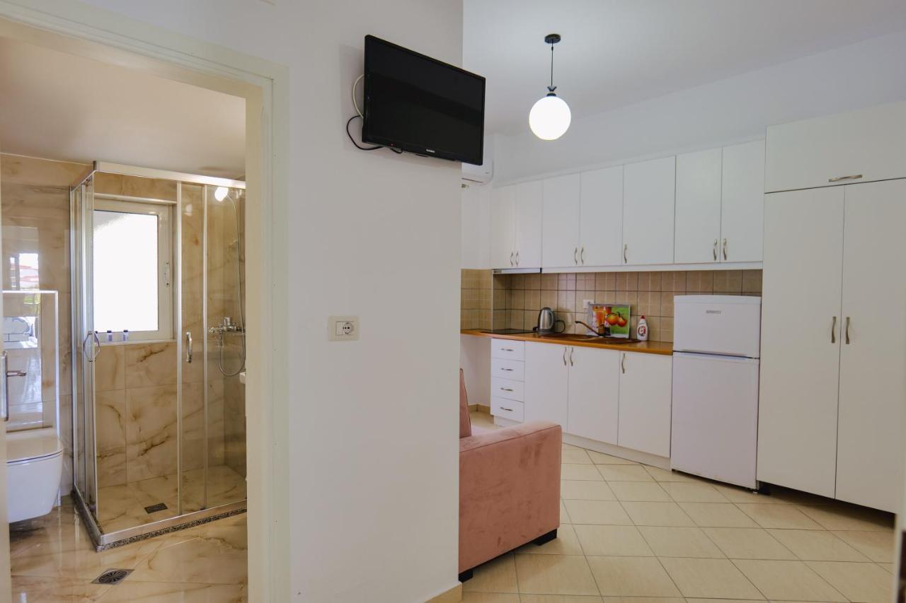 Eleni Guest House Sarandë Eksteriør billede