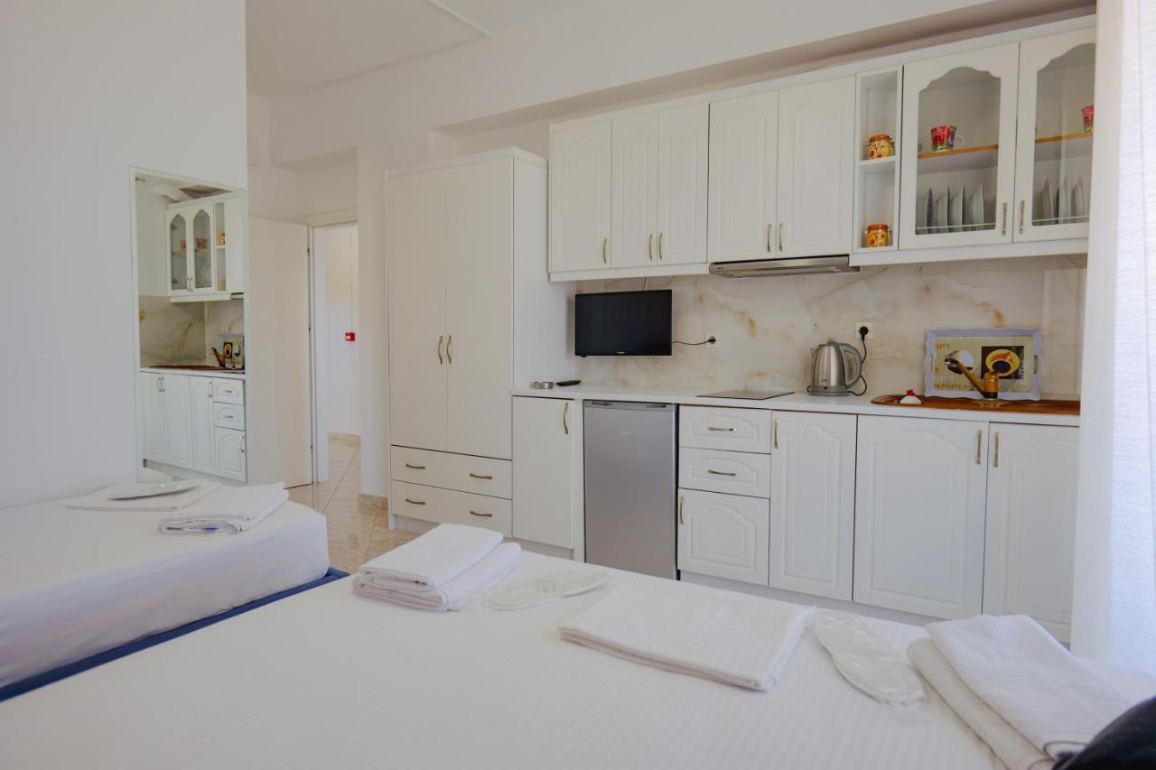 Eleni Guest House Sarandë Eksteriør billede