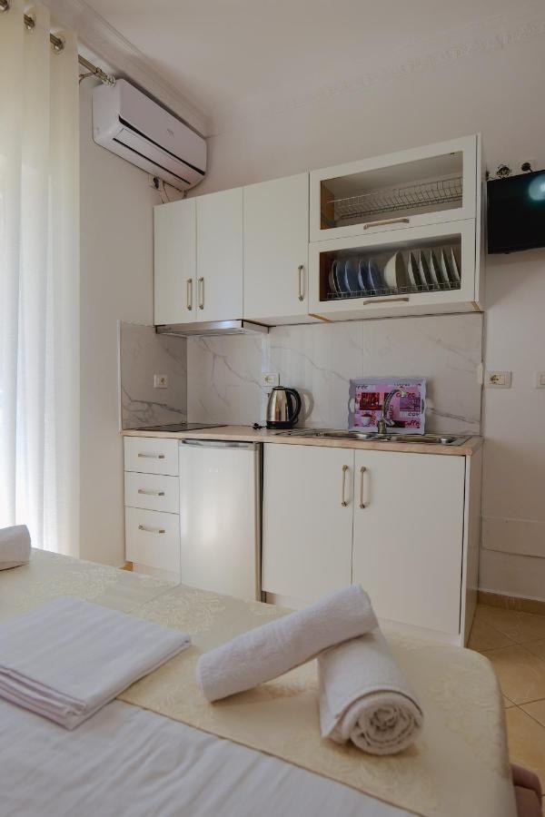 Eleni Guest House Sarandë Eksteriør billede