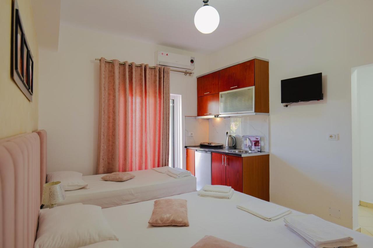 Eleni Guest House Sarandë Eksteriør billede