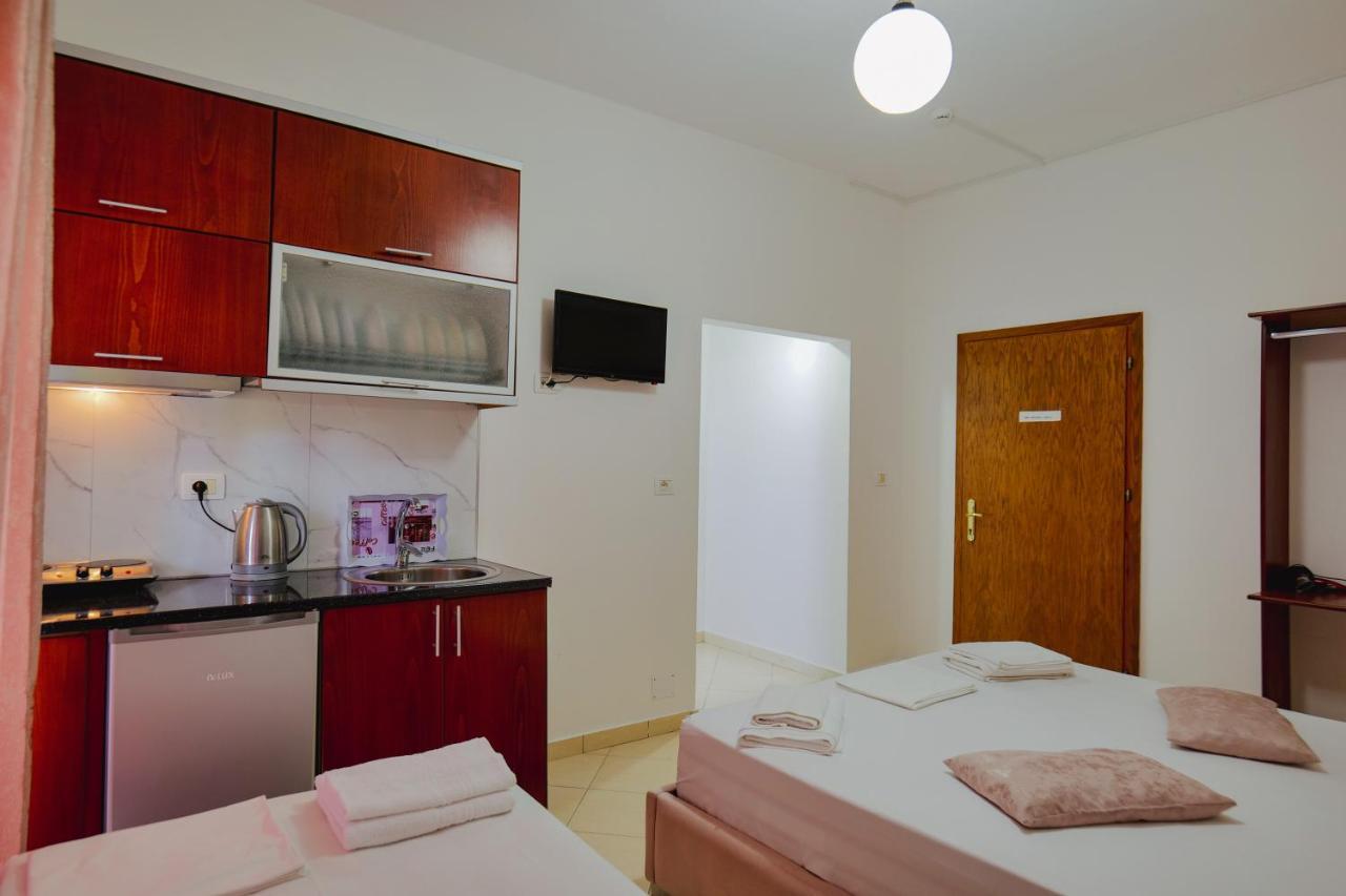 Eleni Guest House Sarandë Eksteriør billede