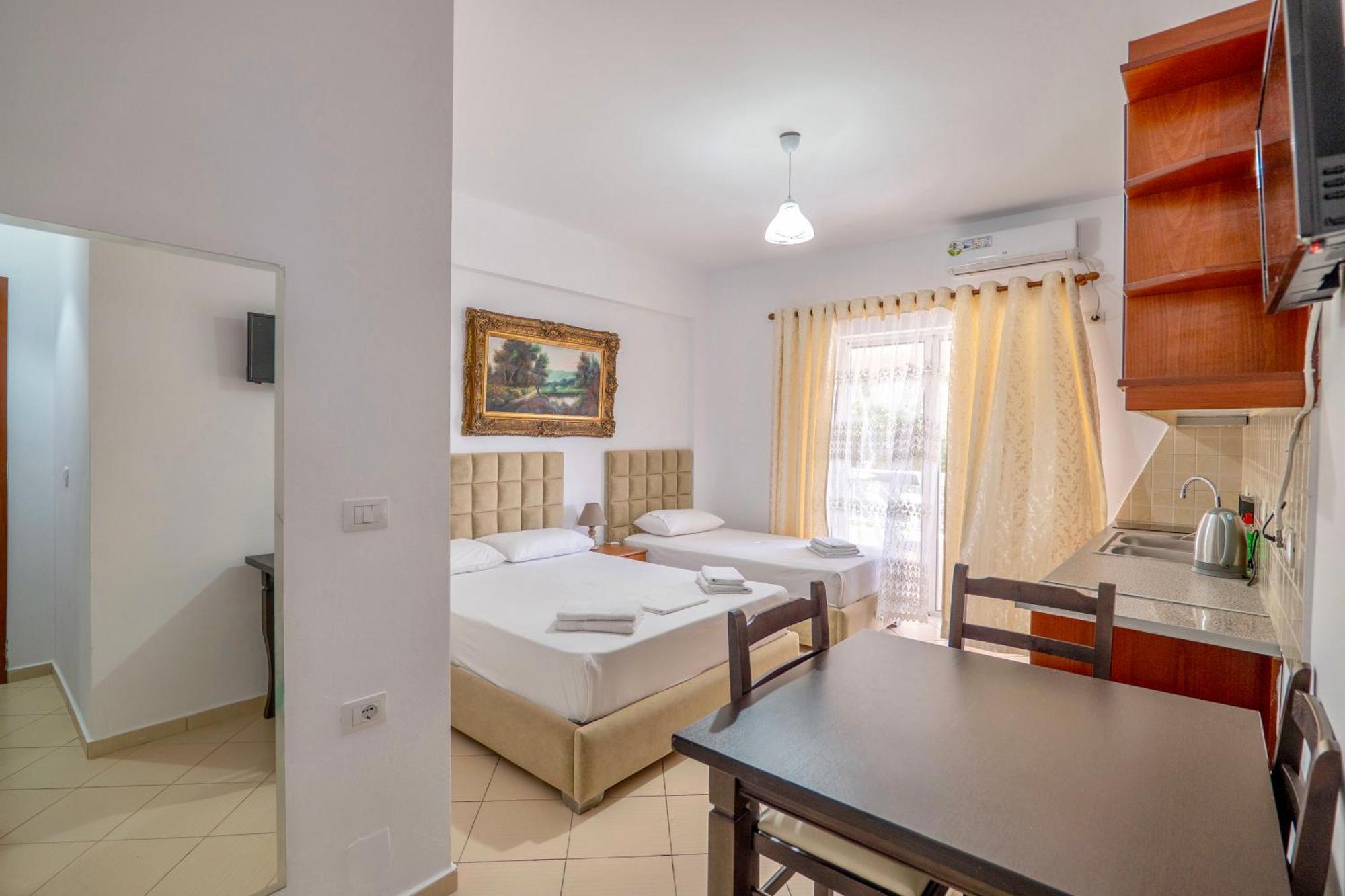 Eleni Guest House Sarandë Eksteriør billede