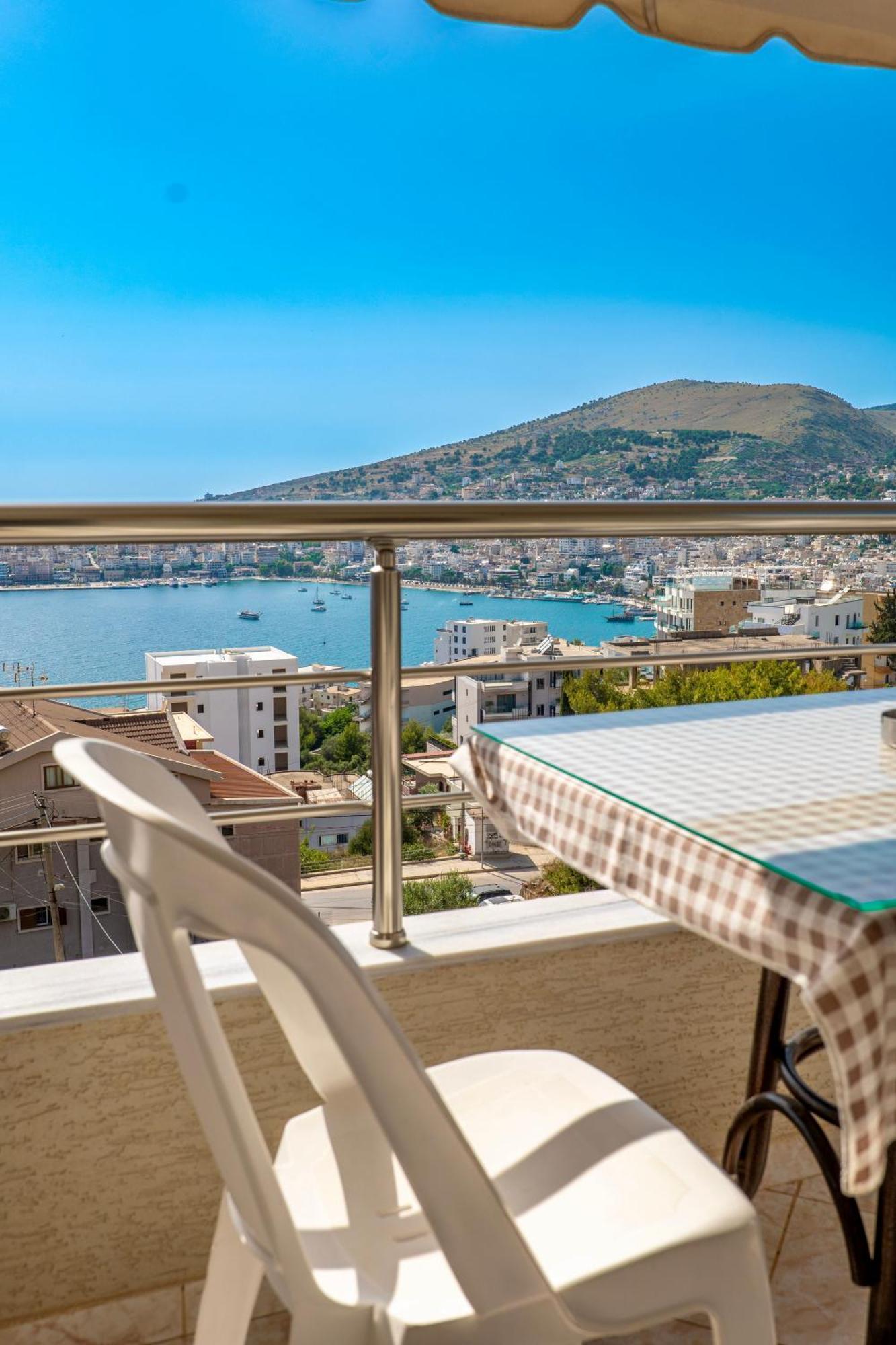 Eleni Guest House Sarandë Eksteriør billede