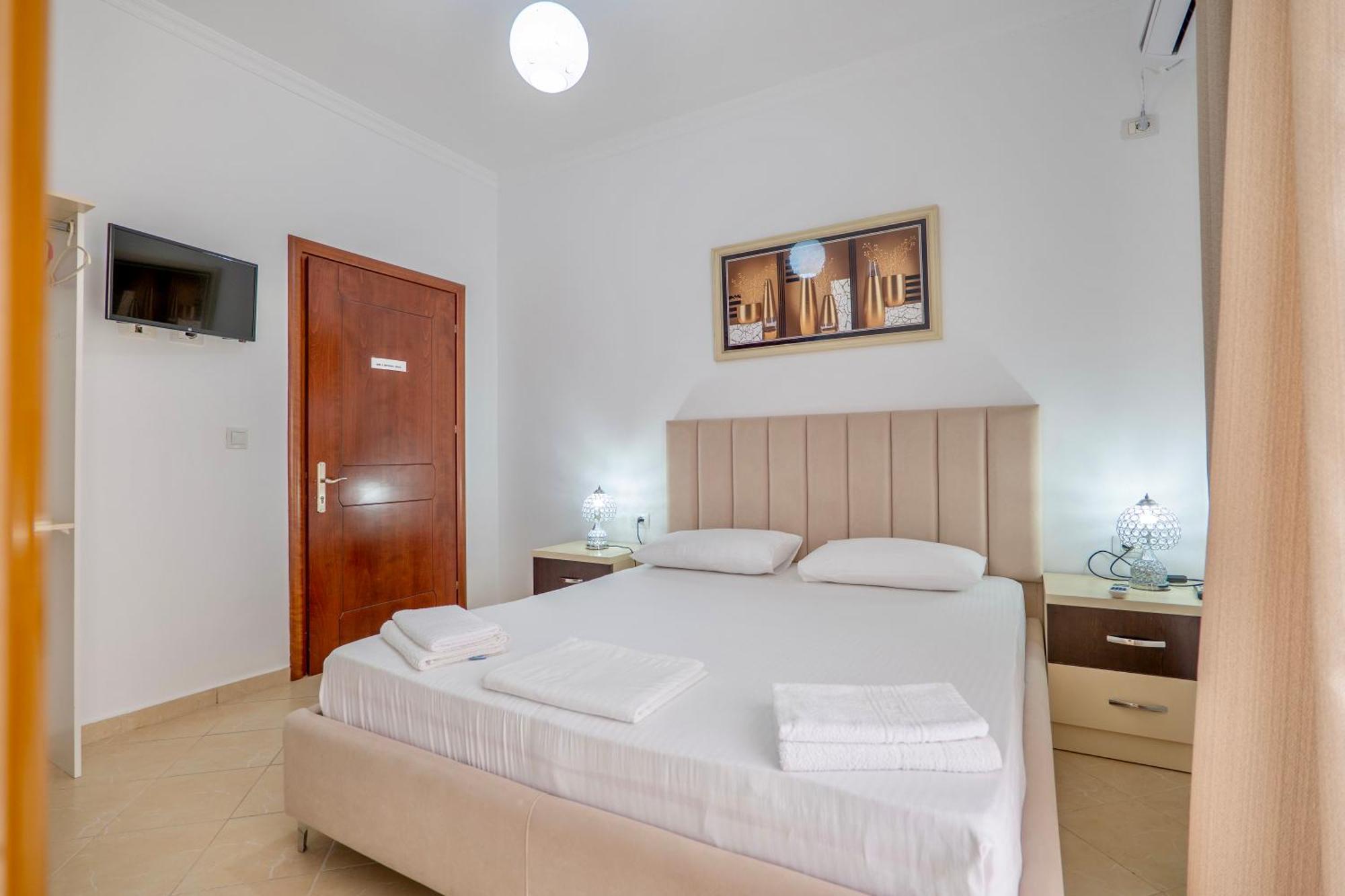 Eleni Guest House Sarandë Eksteriør billede